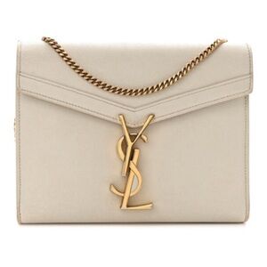 YSL SAINT LAURENT Grain De Poudre
Monogram Cassandra Chain Wallet
Crema WOC